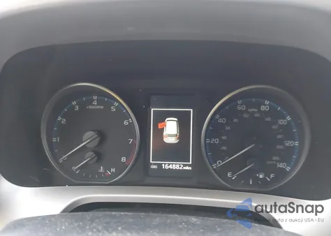 2018 Toyota Rav4 Xle z USA, uszkodzony, nr VIN JTMWFREV9JJ747531